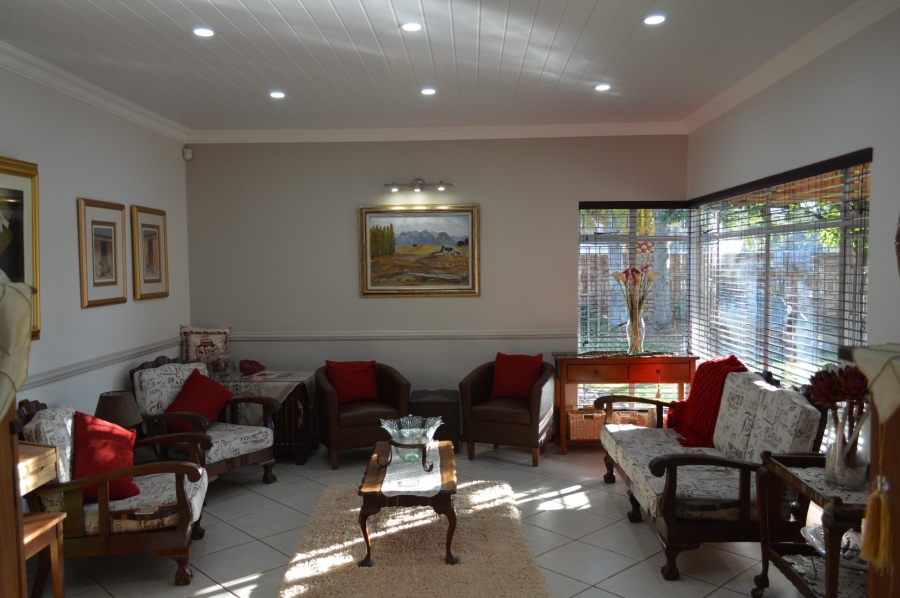 4 Bedroom Property for Sale in Flamwood North West